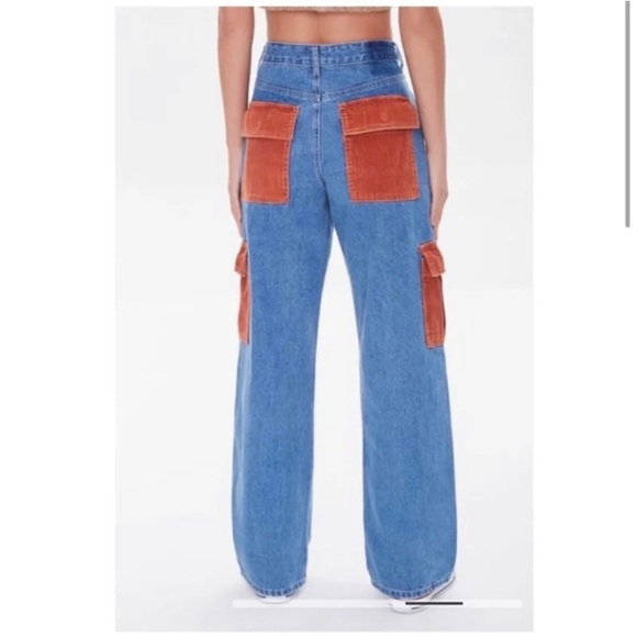 FOREVER 21 Wide Leg Cargo Jeans - Picture 3 of 10